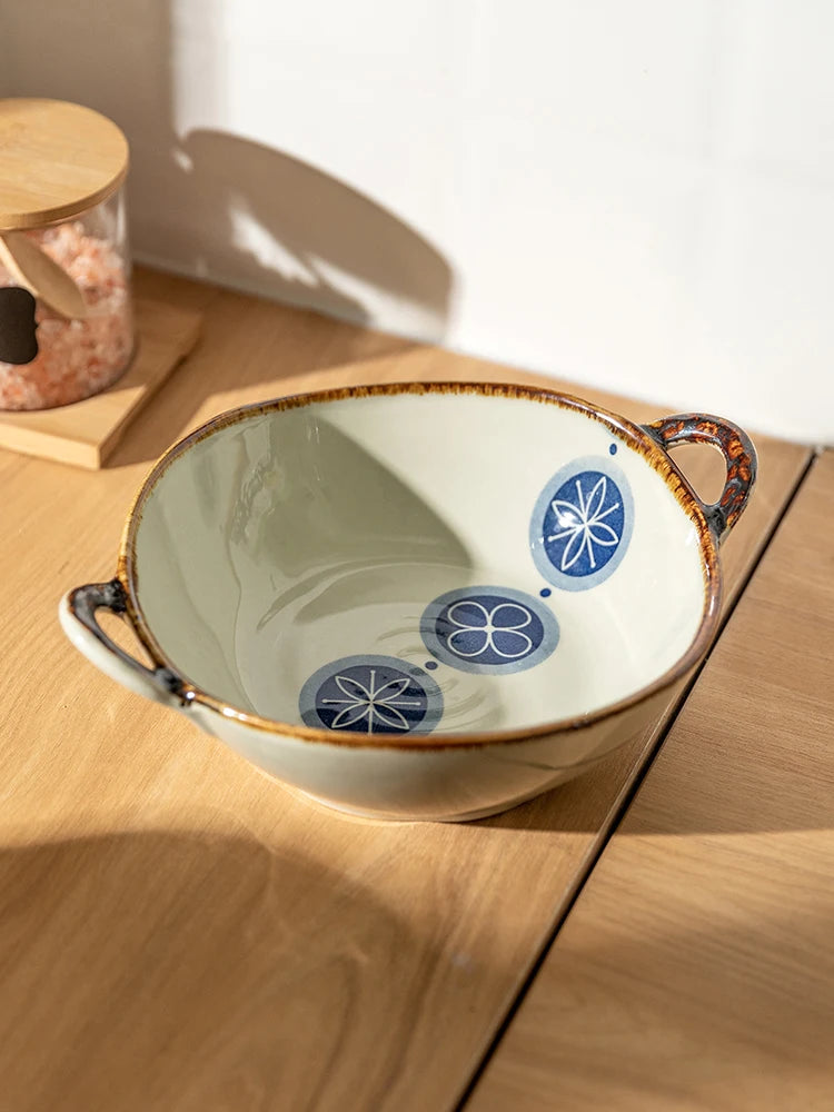 YWDL 700ml Ceramic Salad Bowl With Handle Kitchen Soup, noodles, and fruit Japanese Tableware Microwave Pan