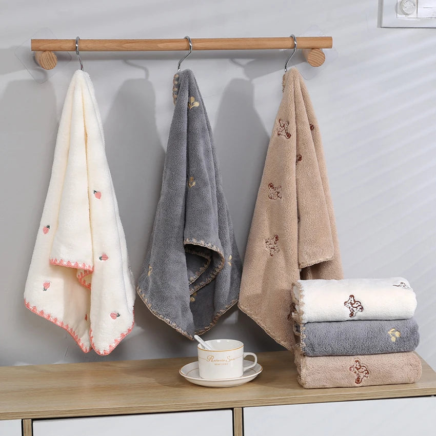 Soft Coral Towels Set Peach Bear Cherry Embroidered Face Bath Towel Super Absorbent