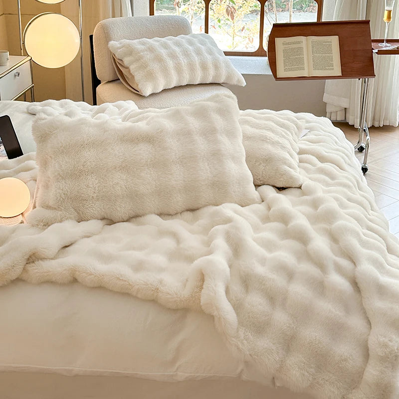 Faux Fur Throw Blanket for Couch, Cozy Warm Plush Striped Blanket for Sofa For all rooms