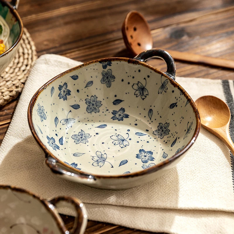 YWDL 700ml Ceramic Salad Bowl With Handle Kitchen Soup, noodles, and fruit Japanese Tableware Microwave Pan
