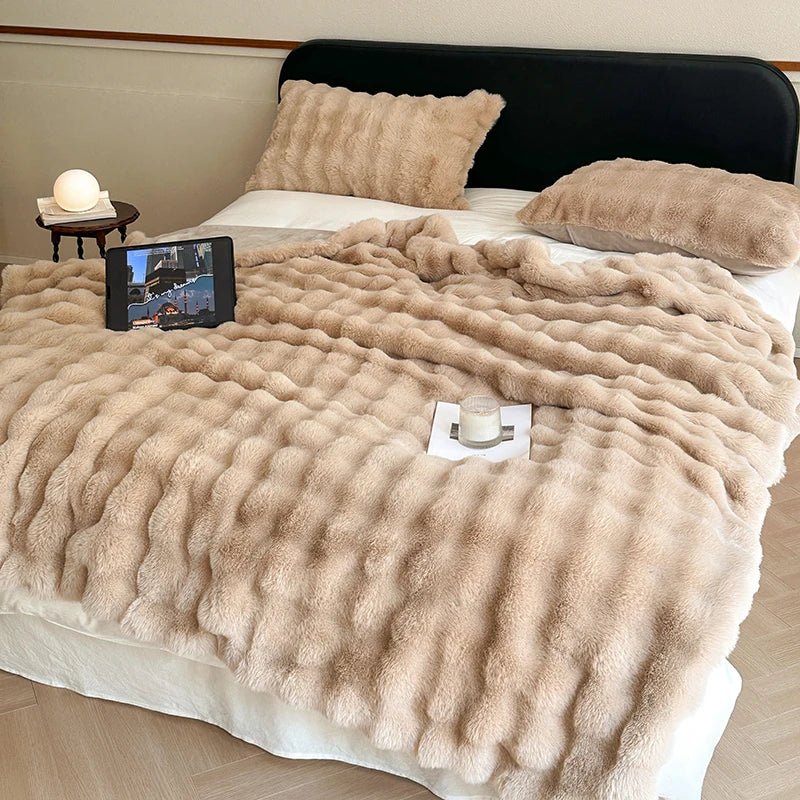 Faux Fur Throw Blanket for Couch, Cozy Warm Plush Striped Blanket for Sofa For all rooms