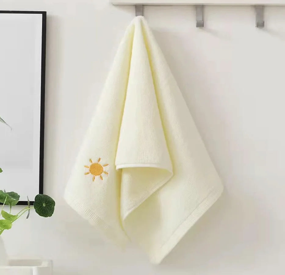 Hand Towels Set of 4, Soft Cotton Towel, Highly Absorbent for Bath, Hand, Face and gym