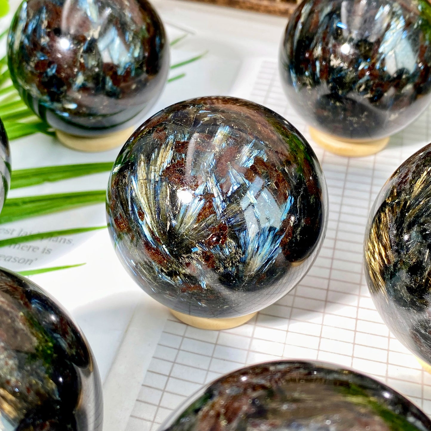1PC Random High Quality Fireworks Sphere Natural Crystal Crystal Decoration